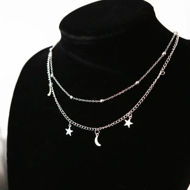 Collier Multicouche Femme | Chaîne Perles & Pendentif Feuille | Or & Argent | Bijou Tendance Accessoire Mode