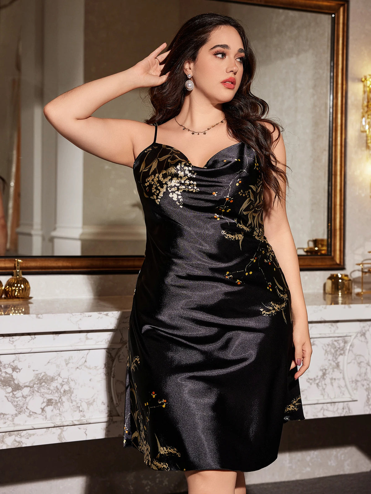 Nuisette Grande Taille Femme | Élégante Imprimée | Pyjama Confortable & Sexy | Maison & Fête