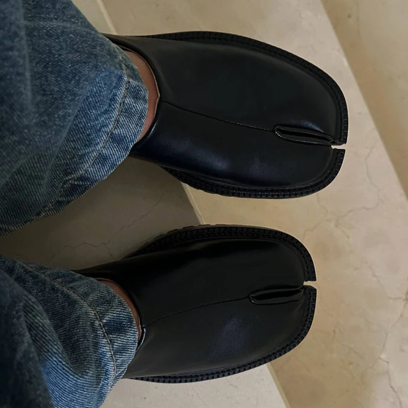 2025 Chunky Platform Tabi Loafers Women Luxury Designer Split Toe 35-45 Unisex Concise Fashion Flat Slip-on Pig Trotter Shoes