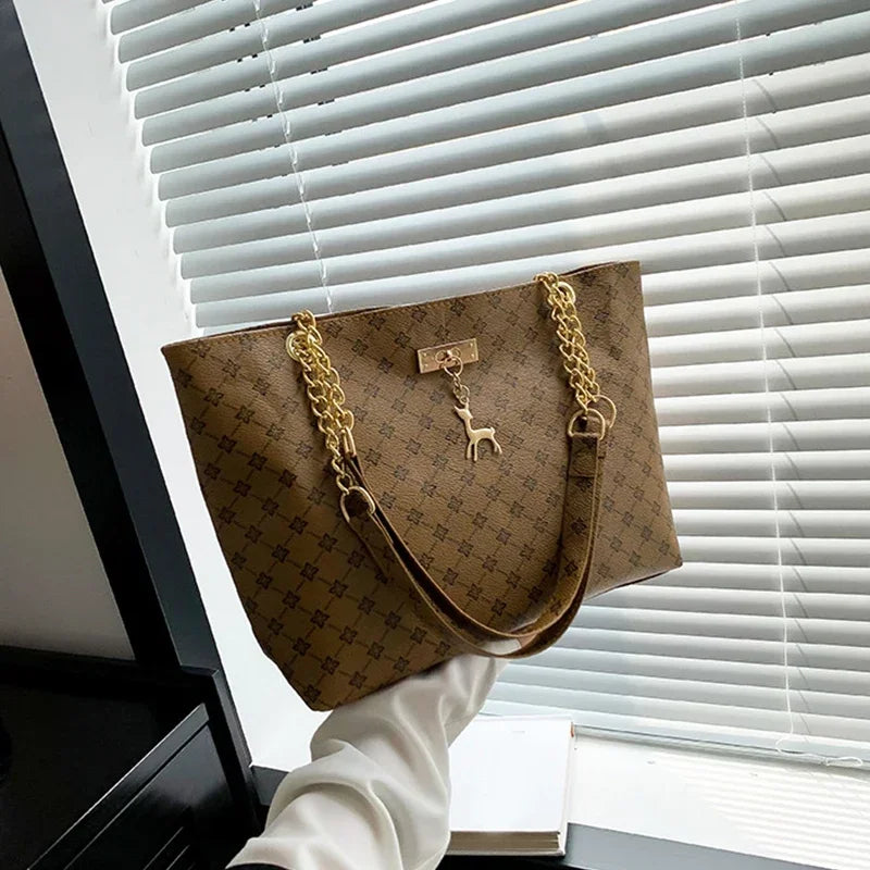 Women's Luxury Design New Presbyopic Handbag Large Capacity Handbag Fashion Printing Shoulder Bag Trendy Shopping Bag with Pendant