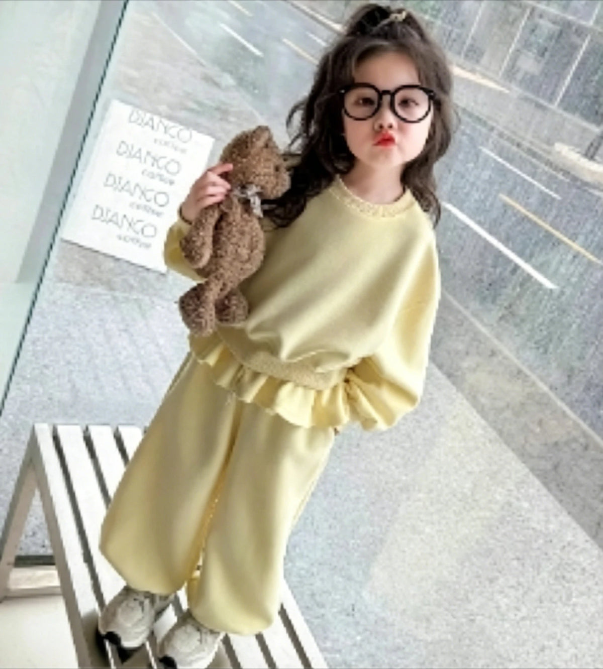 Girls' Set 2026 Spring and Autumn New Sports Ballet Style Children's Hoodie and Pants Stylish Two-piece Set Fashionable Outfit