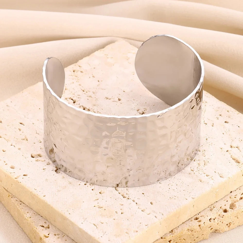 Exquisite Classic Bump Pattern Opening Bangles Bracelet For Women Cuff Bracelet Gold Color Stainless Steel Hand Ornament Gift
