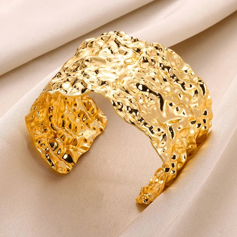 Exquisite Classic Bump Pattern Opening Bangles Bracelet For Women Cuff Bracelet Gold Color Stainless Steel Hand Ornament Gift