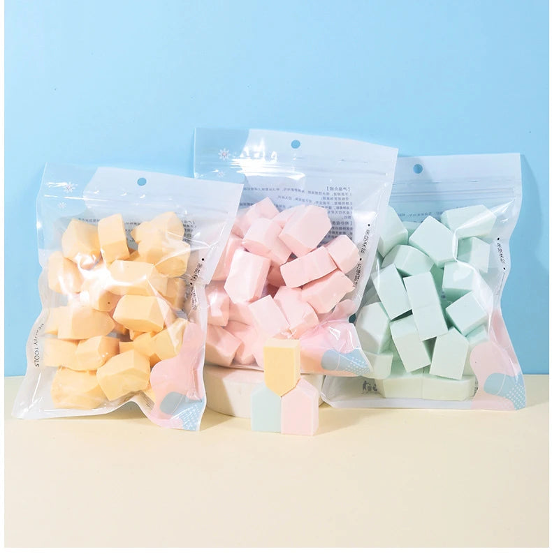 Makeup Puff, Hydrophilic Water-soaked Big Pentagon Makeup Puff, 25 Pieces in A Bag Make Up Accessories  Makeup Sponge  Beauty