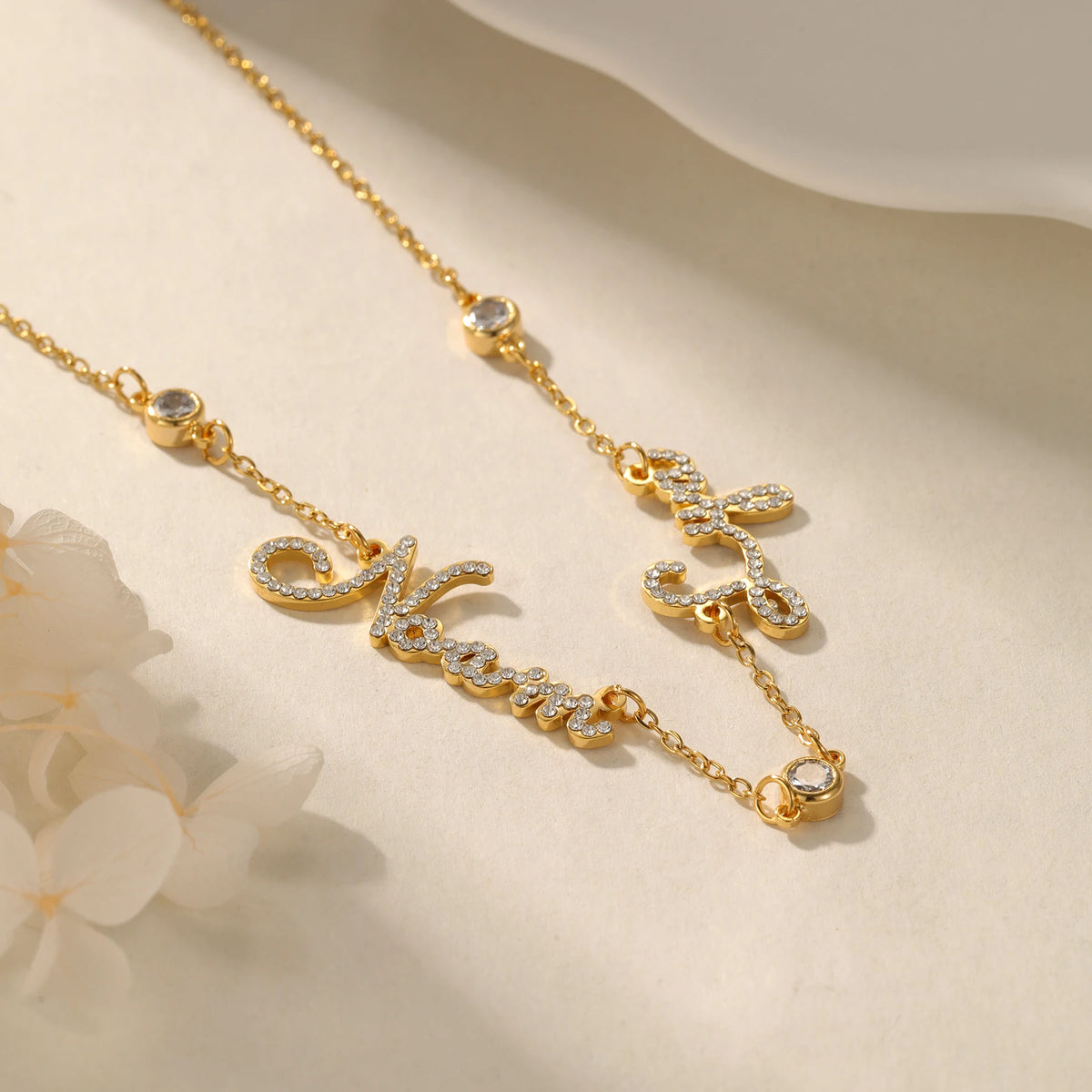 Customized Multi-Name Necklace Ice Out Necklace in 925 Sterling Silver Multi-Name Family Gold Pendant Gifts for Friends