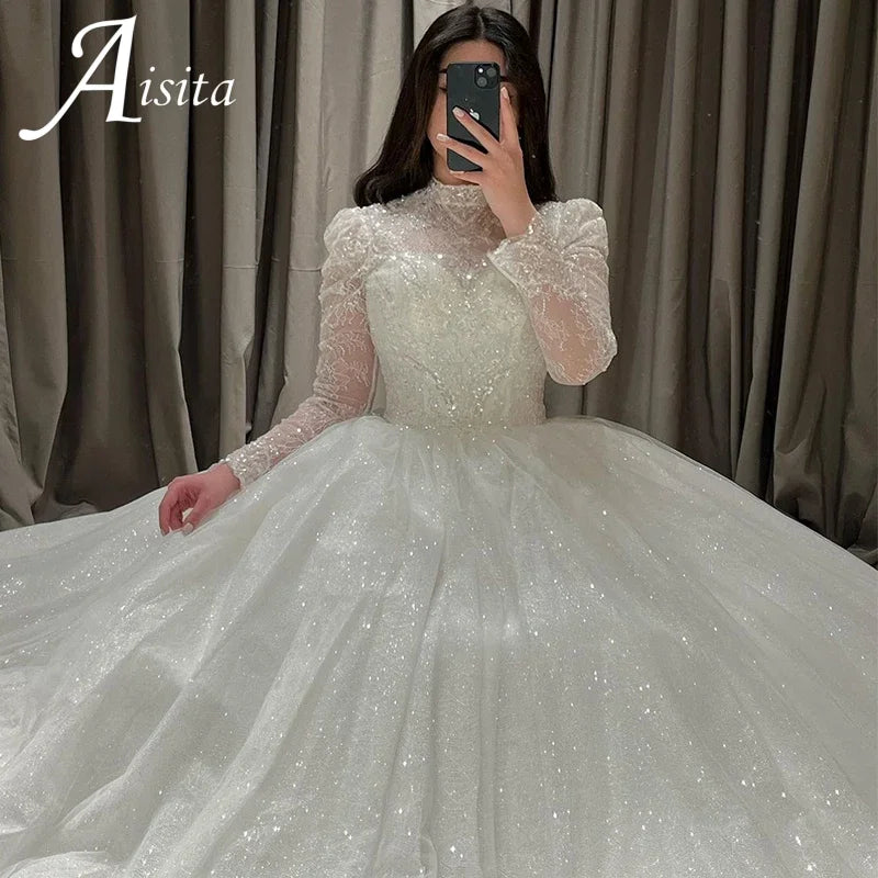 Robe de Mariée Luxe 2025 | Col Haut Manches Longues | Dentelle Sequins Appliques | A-Line | Sur Mesure | Champagne & Ivoire