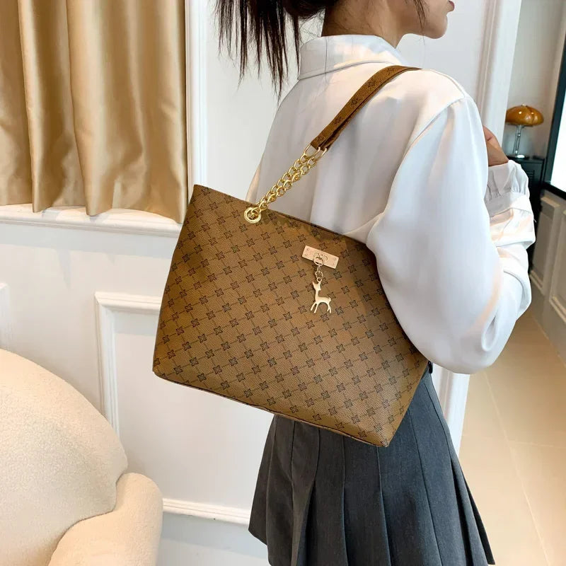 Women's Luxury Design New Presbyopic Handbag Large Capacity Handbag Fashion Printing Shoulder Bag Trendy Shopping Bag with Pendant