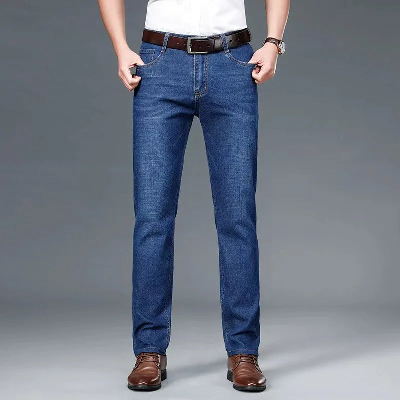 Jean droit légèrement extensible pour homme | Taille mi-haute