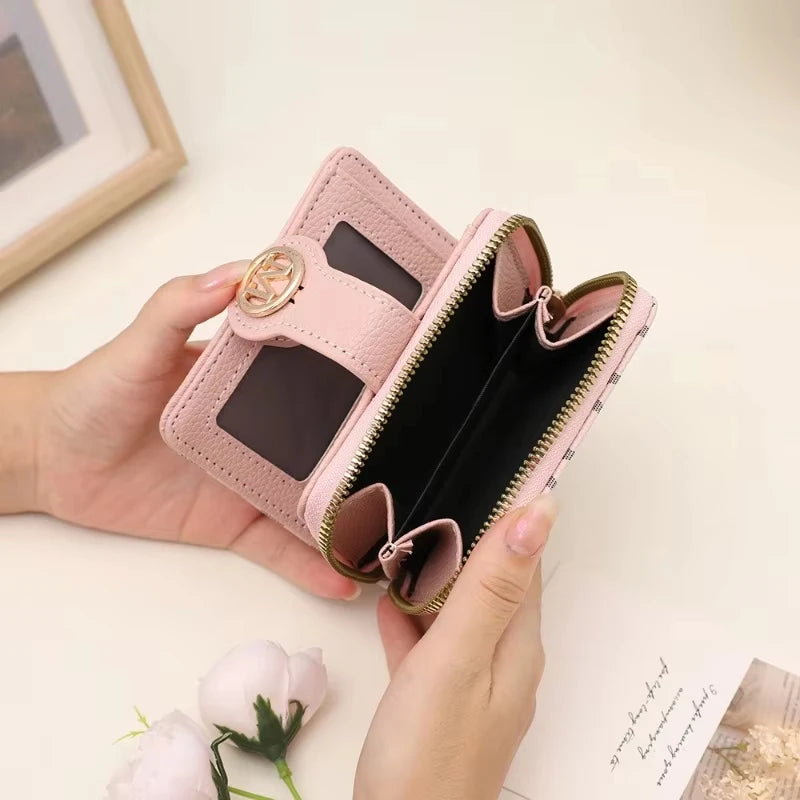 Women's Wallet for Multiple Card Slots, Cash Pocket, Retro Style Mini Purse, Minimalist Charm, Travel Accessory, Daily Use