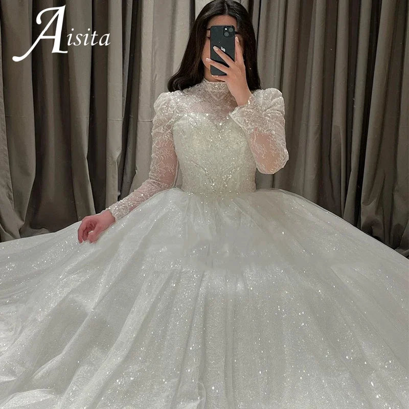 Robe de Mariée Luxe 2025 | Col Haut Manches Longues | Dentelle Sequins Appliques | A-Line | Sur Mesure | Champagne & Ivoire