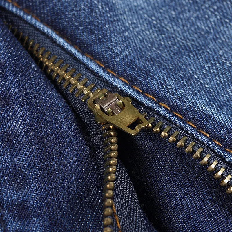 Jean droit en denim pour homme | Poches et taille mi-haute