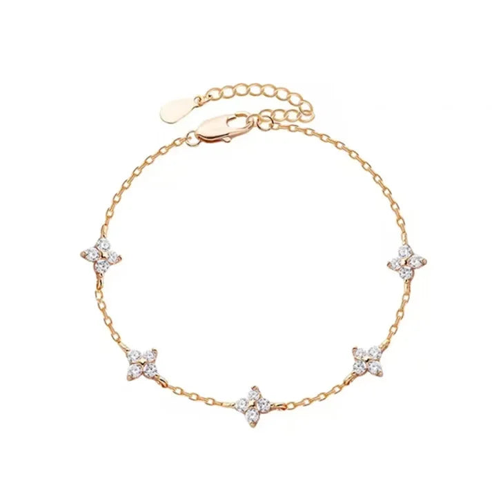 Bracelet Jonc Fleur Trèfle Cristal Zircone | Plaqué Or | Acier Inoxydable | Bijou Femme Cadeau Tendance