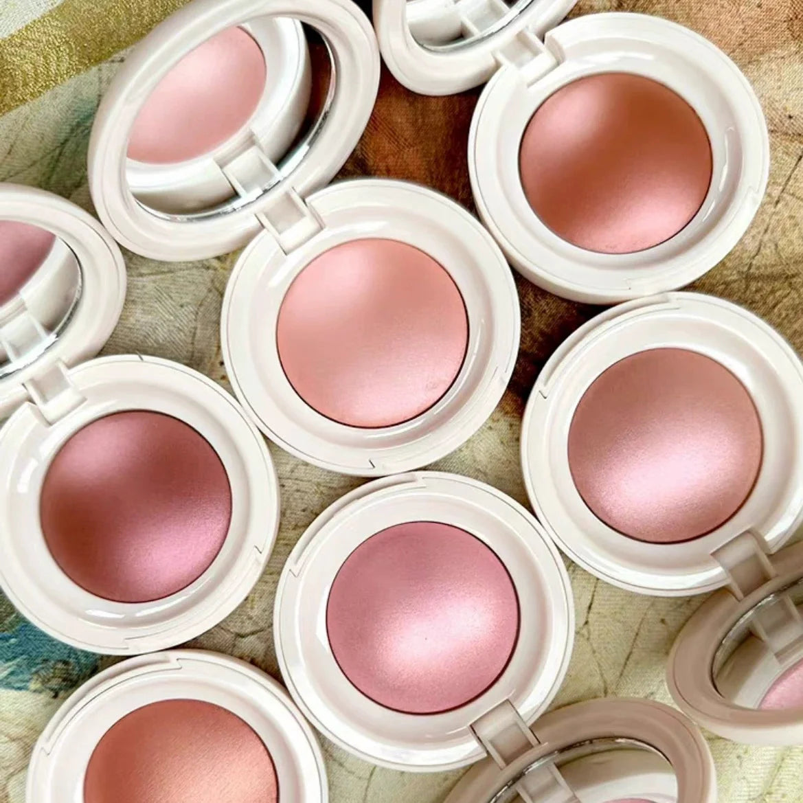 Rare Beauty Portable Liquid Blush Silky and Glide on Smooth Long Lasting Plump Pinch-perfect Flush Seamless Matte Cosmetics