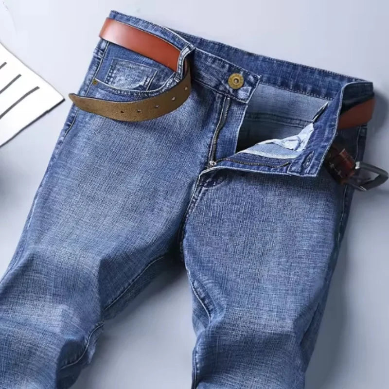 Jean droit légèrement extensible pour homme | Taille mi-haute