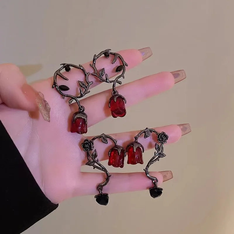 Double Layer Red Crystal Rose Pendant Necklace Layered Necklaces Thorn Rose Clavicle Chain Choker Earrings Goth Jewelry Set Gift