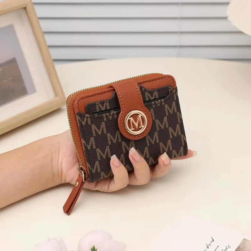 Women's Wallet for Multiple Card Slots, Cash Pocket, Retro Style Mini Purse, Minimalist Charm, Travel Accessory, Daily Use