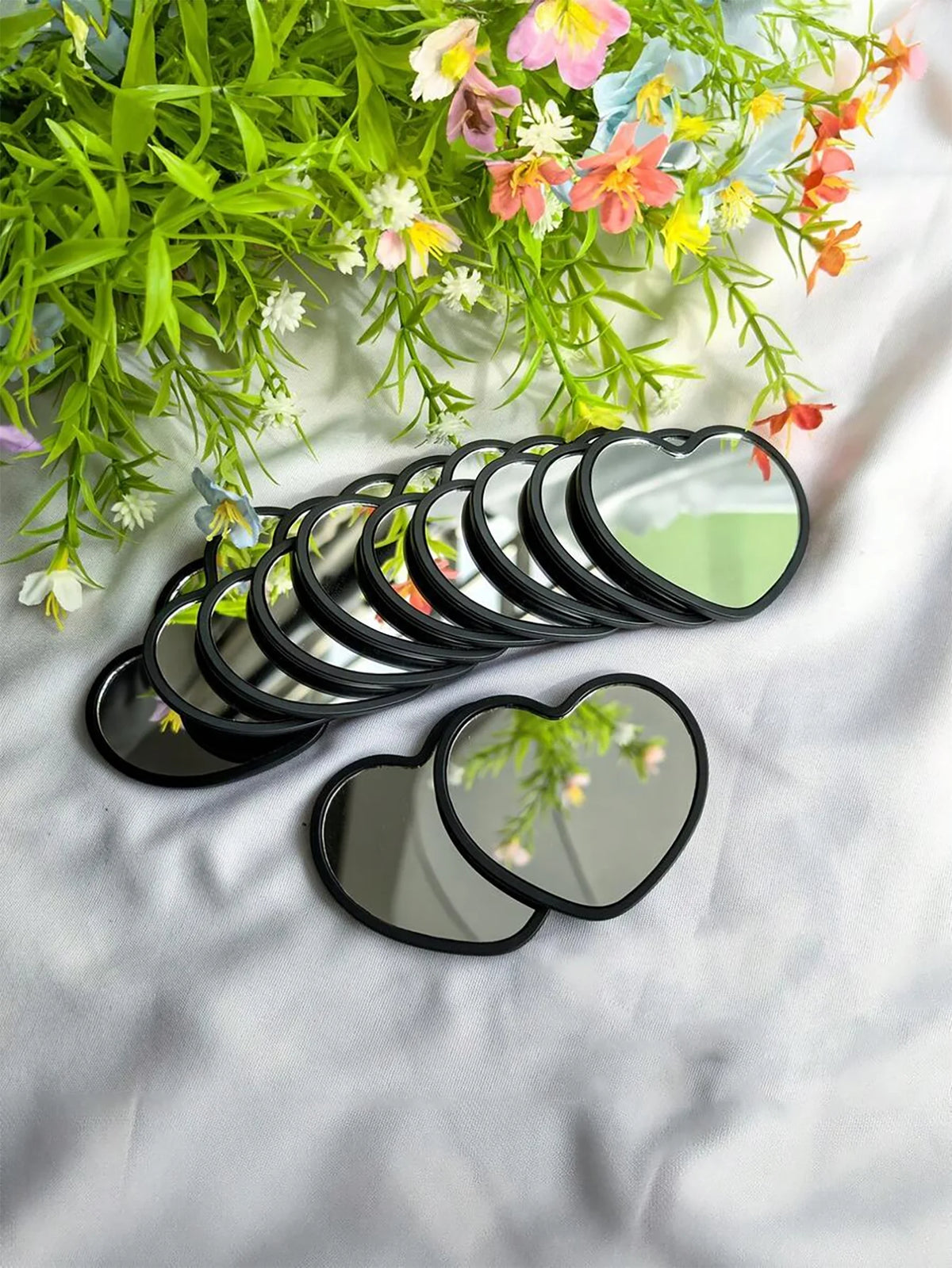 12 Heart-Shaped Mini Mirrors, Polished Surface, Plastic Frame, Tabletop Display, Unscented, Floral Theme, Portable, No Electricity Required, Stylish Tabletop Mirror | Durable Mirrors, Cute Compact Mirrors, Perfect for Birth