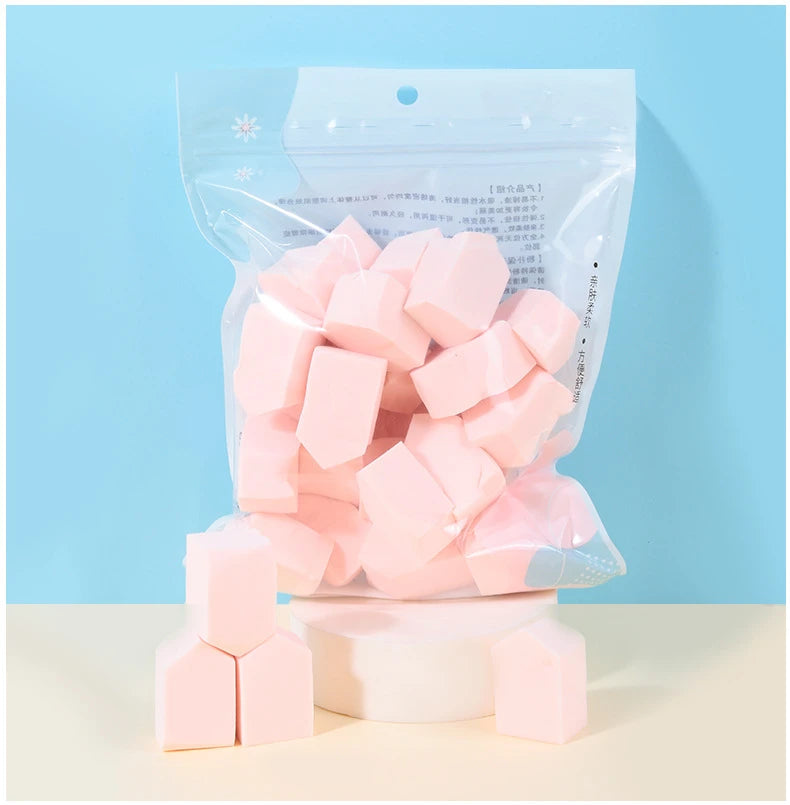 Makeup Puff, Hydrophilic Water-soaked Big Pentagon Makeup Puff, 25 Pieces in A Bag Make Up Accessories  Makeup Sponge  Beauty