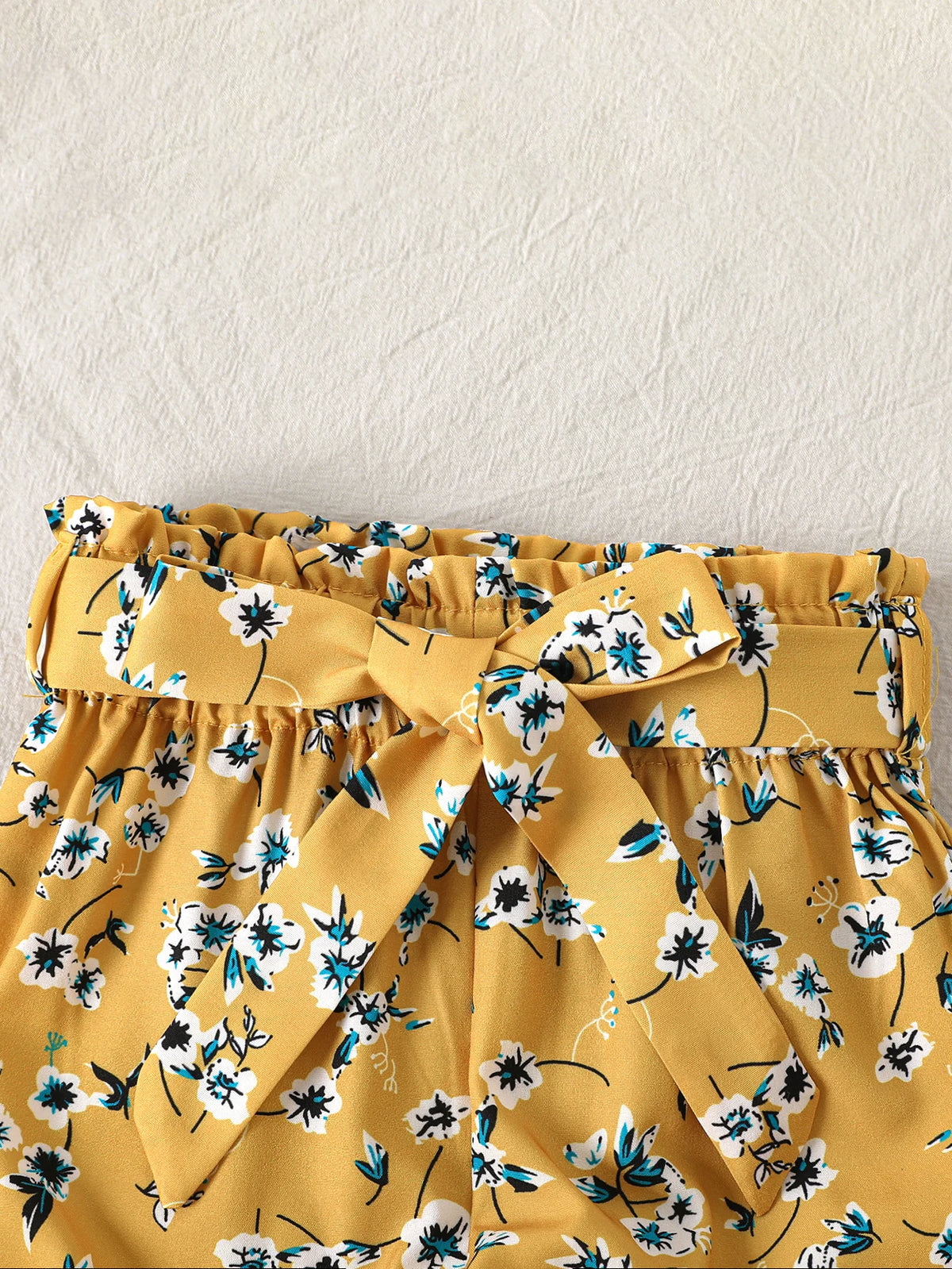 Girls' Summer 2-Piece Set: Cartoon Print T-Shirt & Floral Straight-Leg Pants, Breathable Kids' Clothing, Casual Fashion Outfit
