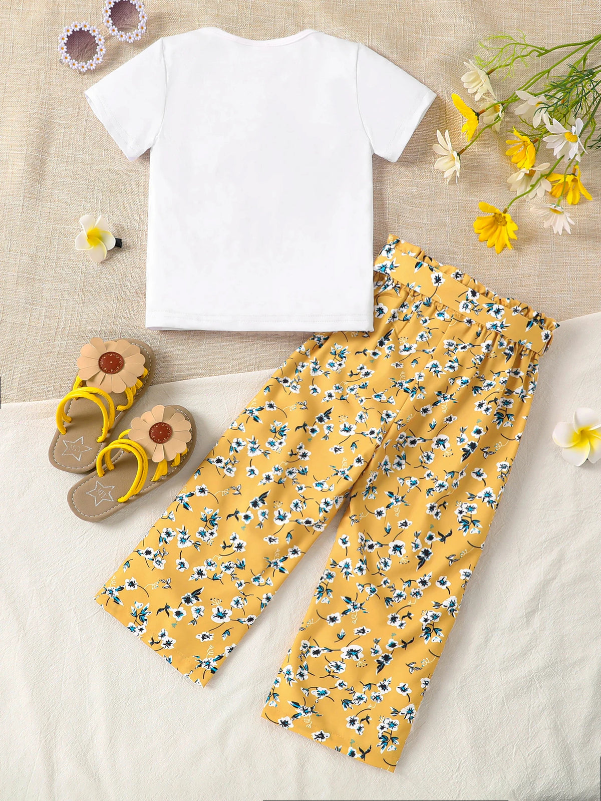 Girls' Summer 2-Piece Set: Cartoon Print T-Shirt & Floral Straight-Leg Pants, Breathable Kids' Clothing, Casual Fashion Outfit