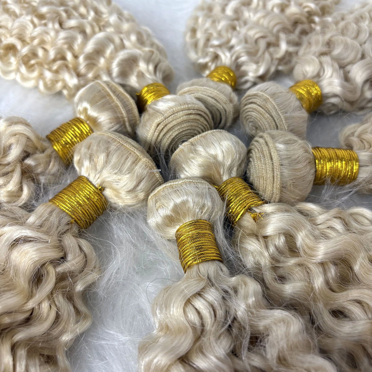 20 22-inch 613# Blonde Jerry Curly Human Hair Bundles 12A Brazilian Remy Raw Deep Wave Curly Human Hair Extensions for Women