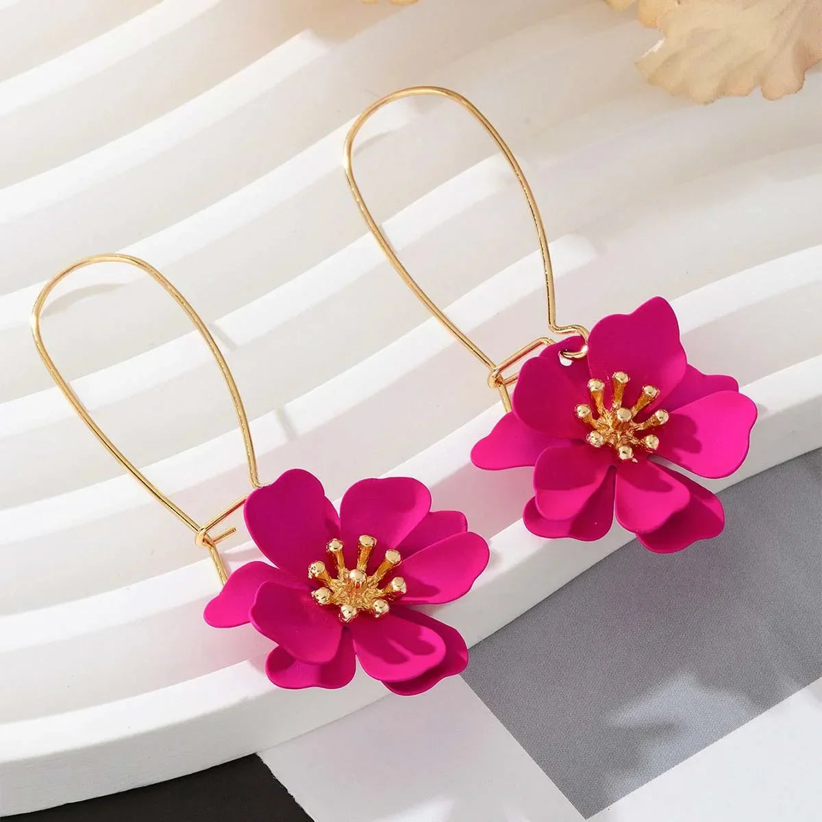Hoop Earrings for Women Girls Spray Enamel Flower Geometric Ear Accessories Holiday Party Gift Fashion Jewelry EE007