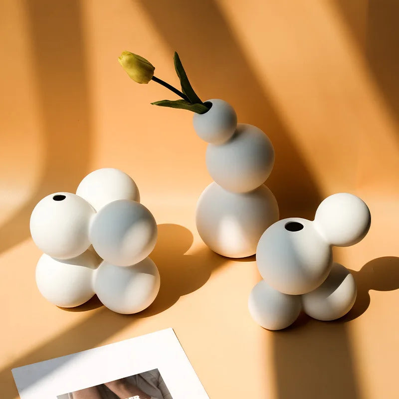 Vase blanc en céramique | Décoration de table