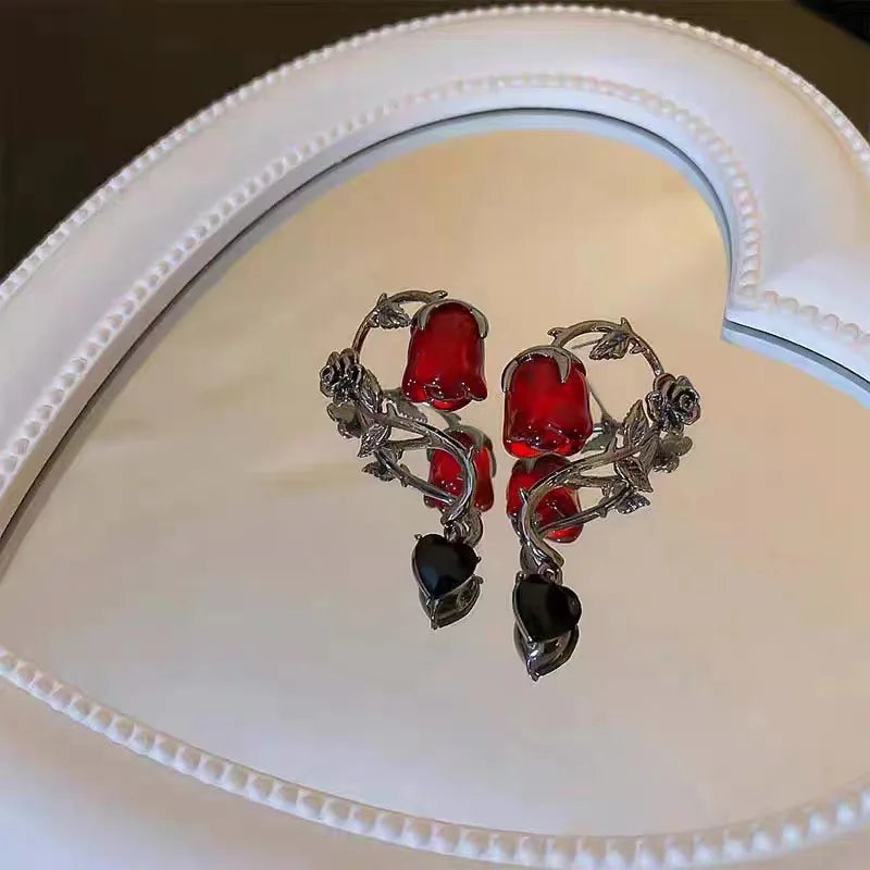 Double Layer Red Crystal Rose Pendant Necklace Layered Necklaces Thorn Rose Clavicle Chain Choker Earrings Goth Jewelry Set Gift