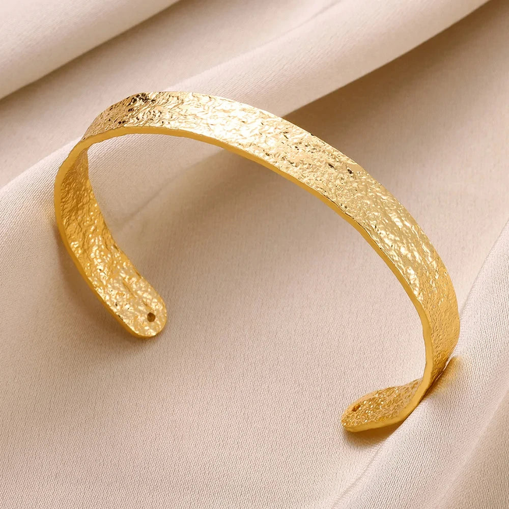 Exquisite Classic Bump Pattern Opening Bangles Bracelet For Women Cuff Bracelet Gold Color Stainless Steel Hand Ornament Gift