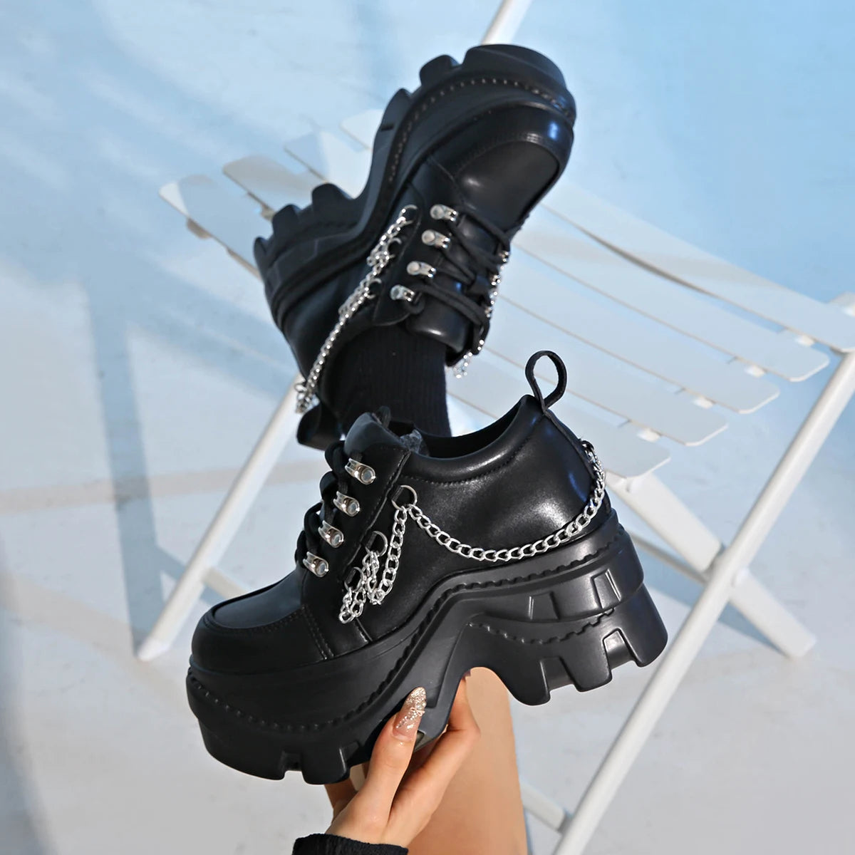 Sneakers Chunky Femme Gothique Punk | Décor Chaîne | Semelle Épaisse Antidérapante | Grande Taille