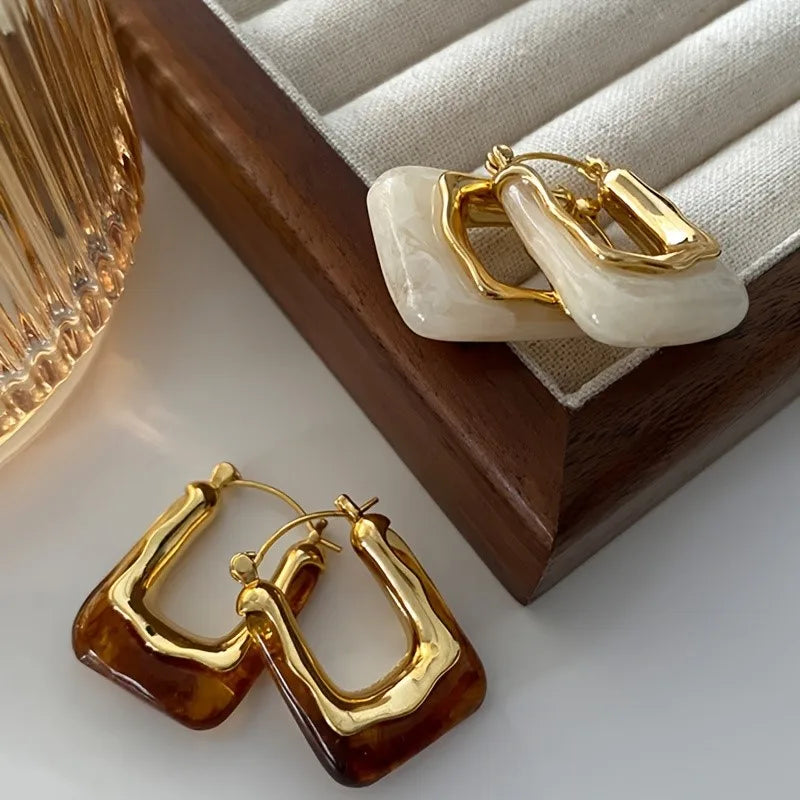 Elegant Vintage U-Shaped Hoop Earrings for Women Golden-Tone Finish & Resin Inlay Stylish Earring Party Jewelry Gifts
