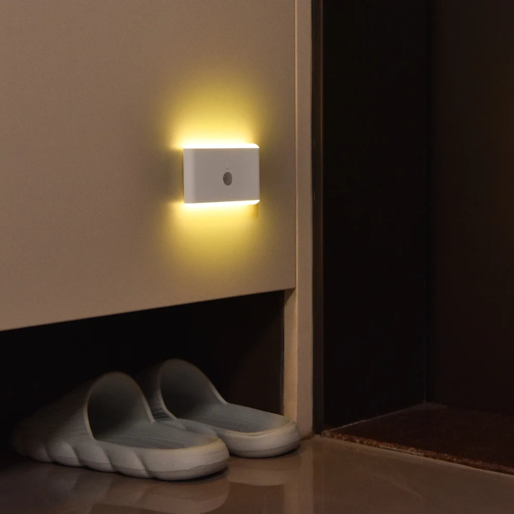 Lampe de Nuit Portable avec Poignée | Interrupteur Tactile | Dimmable | Charge Type-C | Restaurant & Chambre