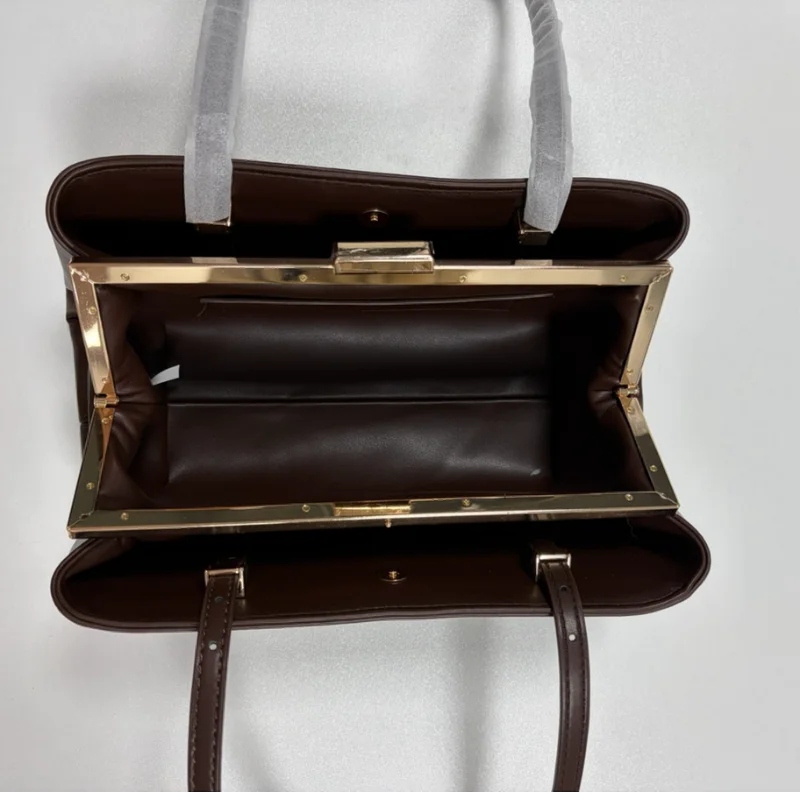 Luxury Leather Handbag For Women High-end Hardware Magnetic Suction Clip Design Elegant Minimalist Shoulder Underarm Bag Purse