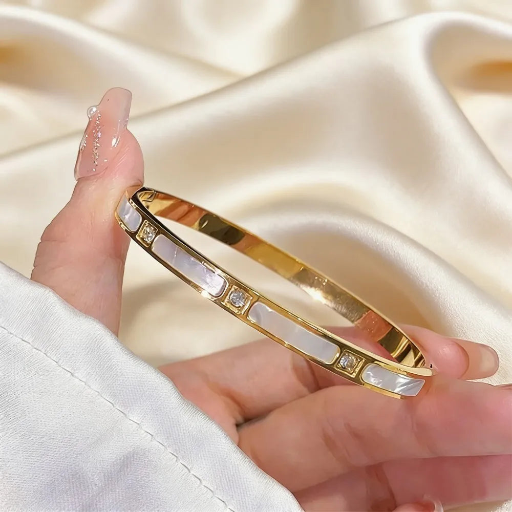 Bracelet Jonc Acier Inoxydable Plaqué Or | Luxe Femme | Cadeau Fête des Mères | Bijou Mode