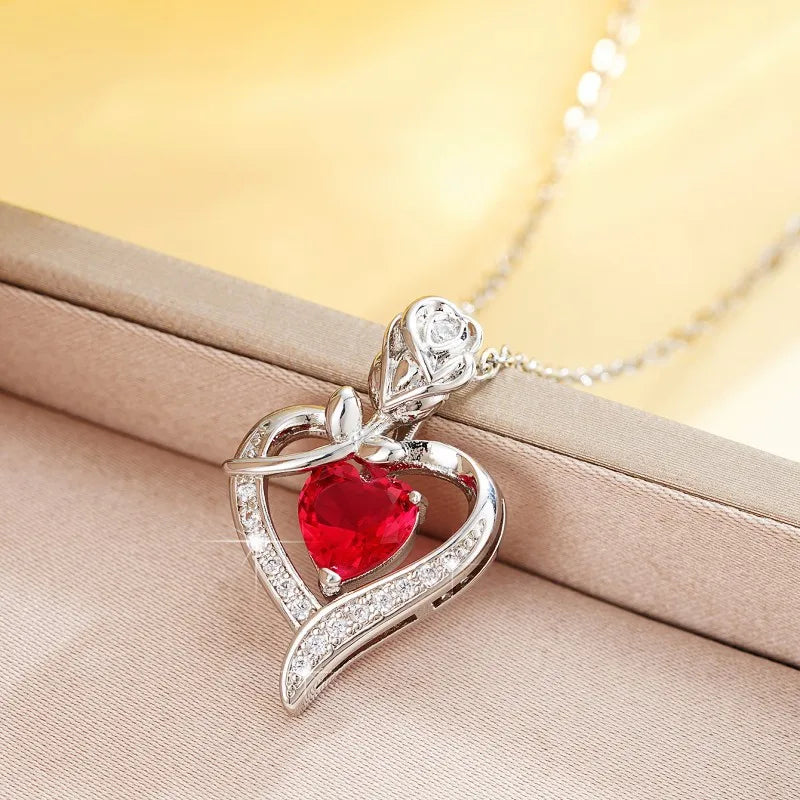 Elegant Style Heart-Shaped Pendant Necklace Hollow Design Mother's Day Gift Party Suitable for Best Friends Without Box