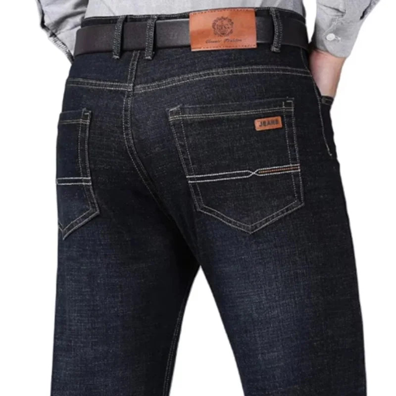Jean droit légèrement extensible pour homme | Taille mi-haute